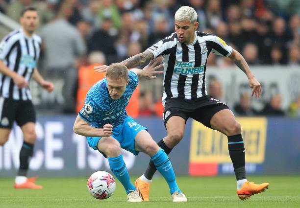 对于拉塞尔 对于拉塞尔