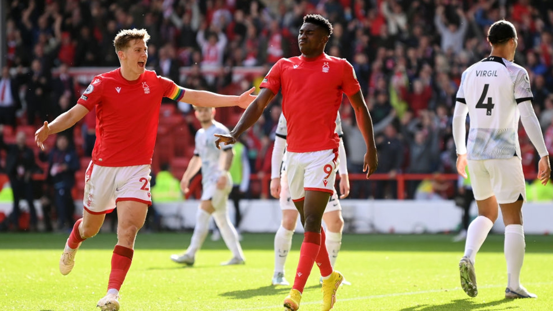 揭秘NBA杯夺冠热门：雷霆独领风骚，湖人紧随其后（NBA杯争冠热门盘点：雷霆一骑绝尘，湖人穷追不舍）